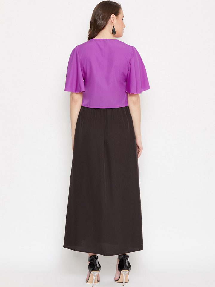 1e8e2fa6-8e4d-4360-9be1-fca0682697dc1656049387021WomenTopandSkirtSet6