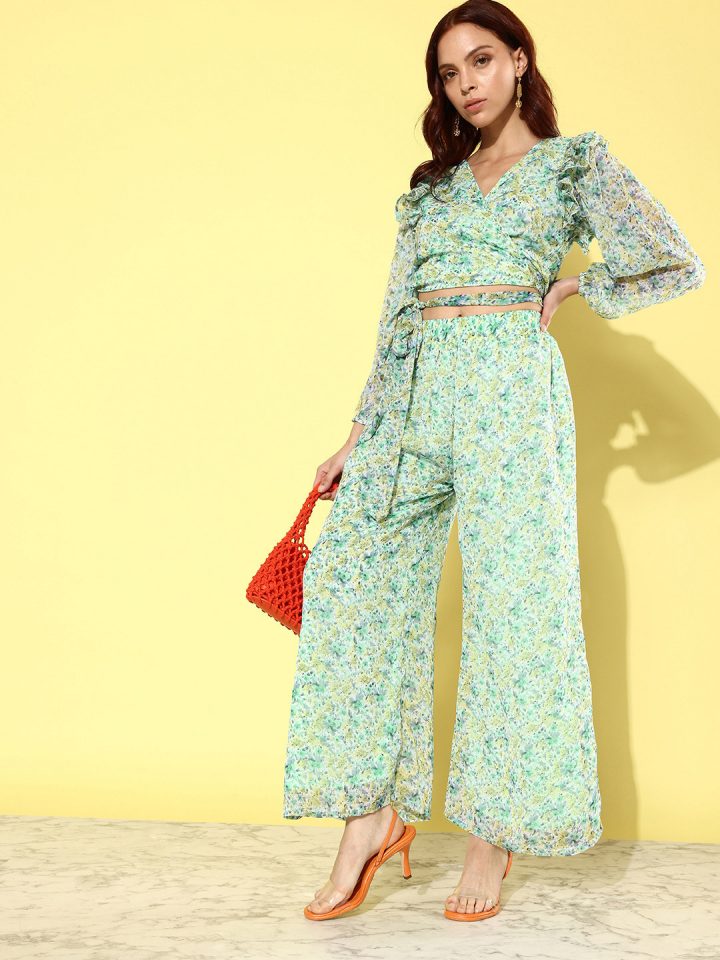 61884fc2-33ca-4fdb-92e6-1c5144b135671690173907672-ANVI-Be-Yourself-Green--White-Printed-V-Neck-Ruffled-Puff-Sl-2