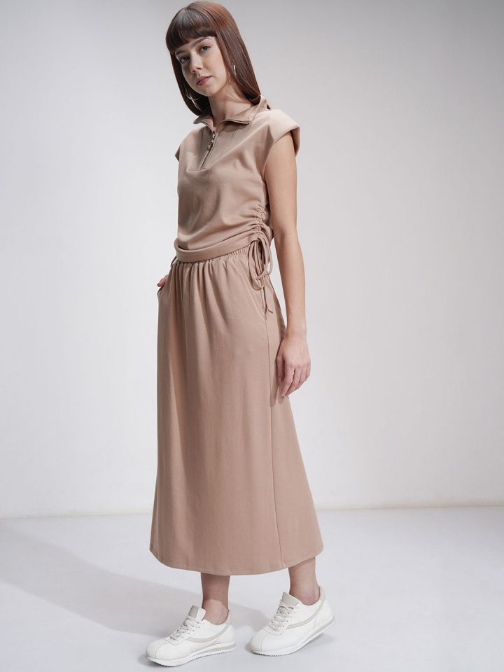 WkpYGFrs_c4b89bf3e91842e6b6fbecf9b6372efc