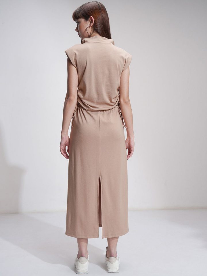 y1laicmf_1ec1471fcf264dd48ff528de3c1c6f96